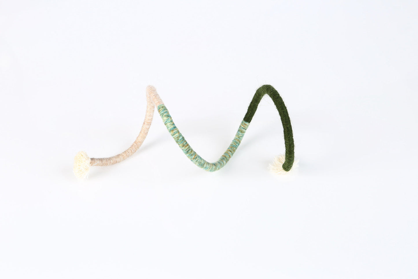 EARTHWORM CATNIP TOY