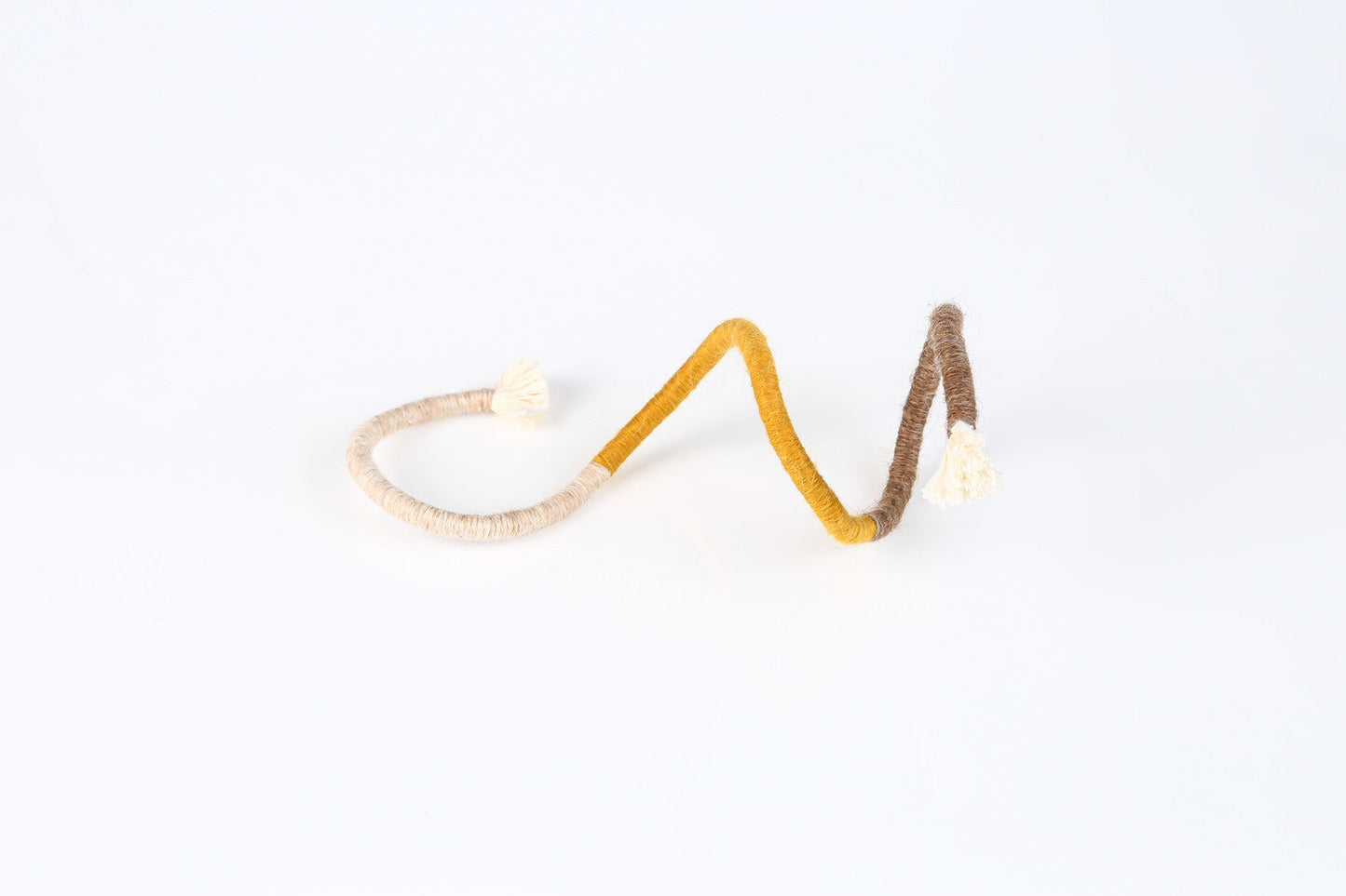 EARTHWORM CATNIP TOY