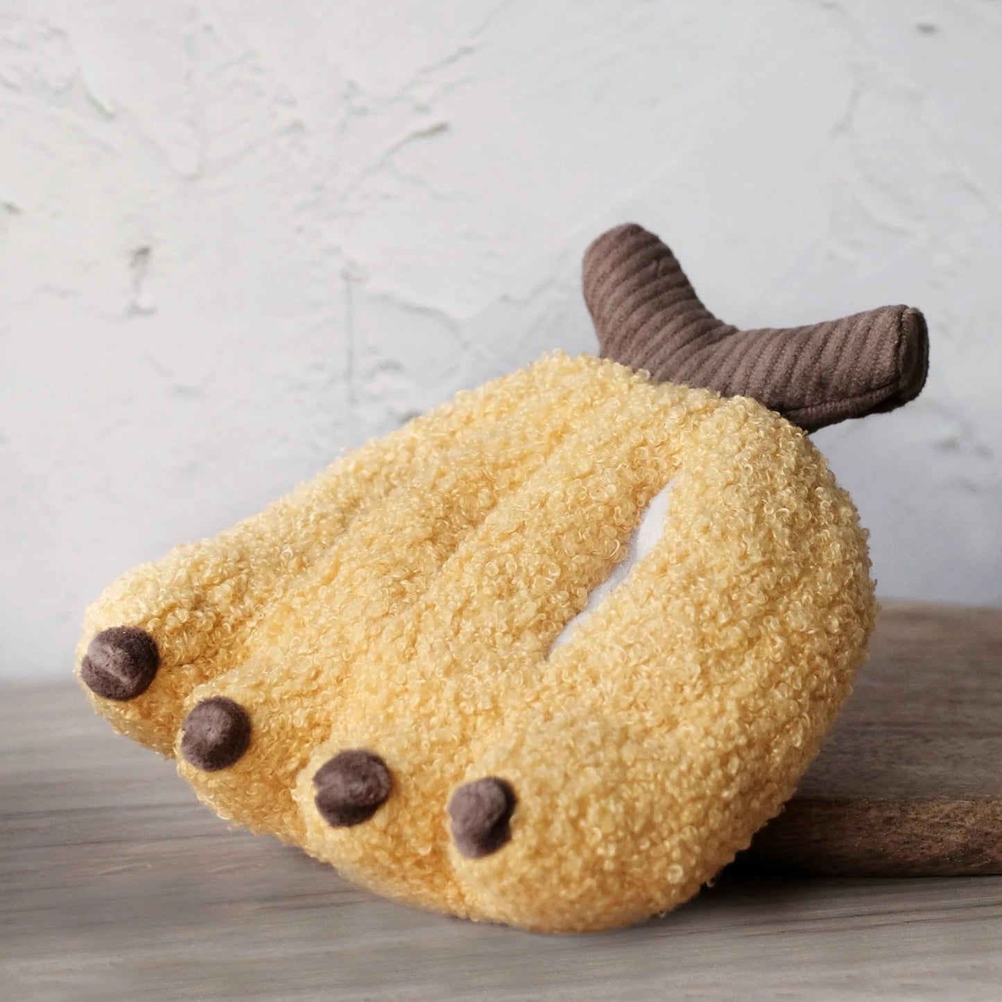 Banana - Squeaky + Snuffle Toy