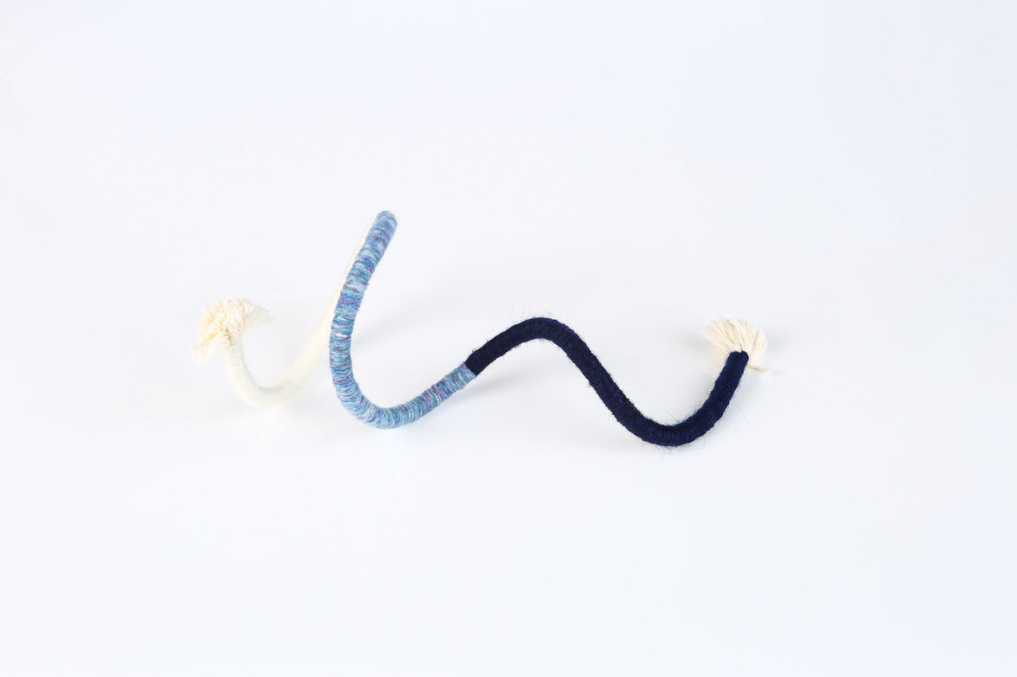 EARTHWORM CATNIP TOY
