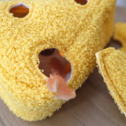 FROMAGE Nosework + Crinkly Toy